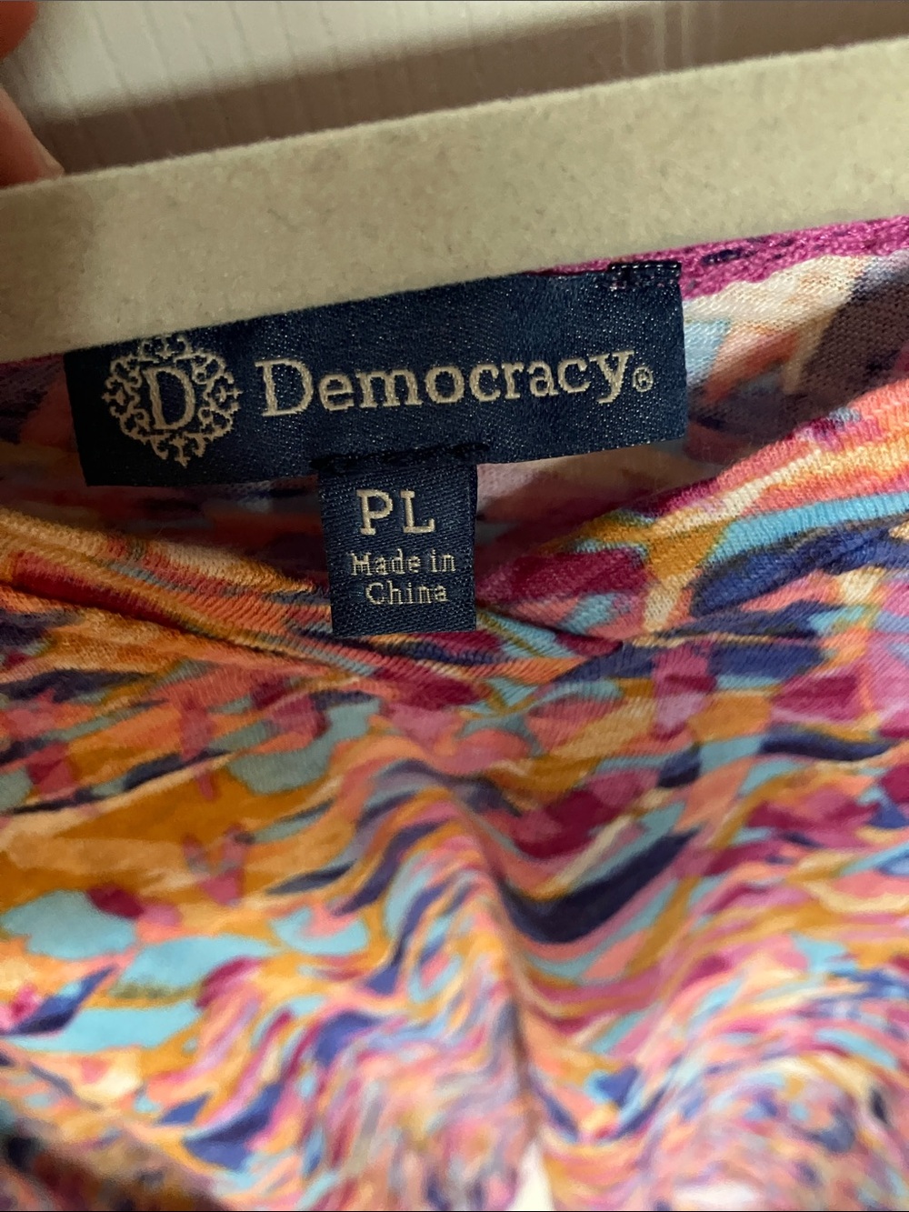 Democracy Colorful Top PL - Picture 2 of 3